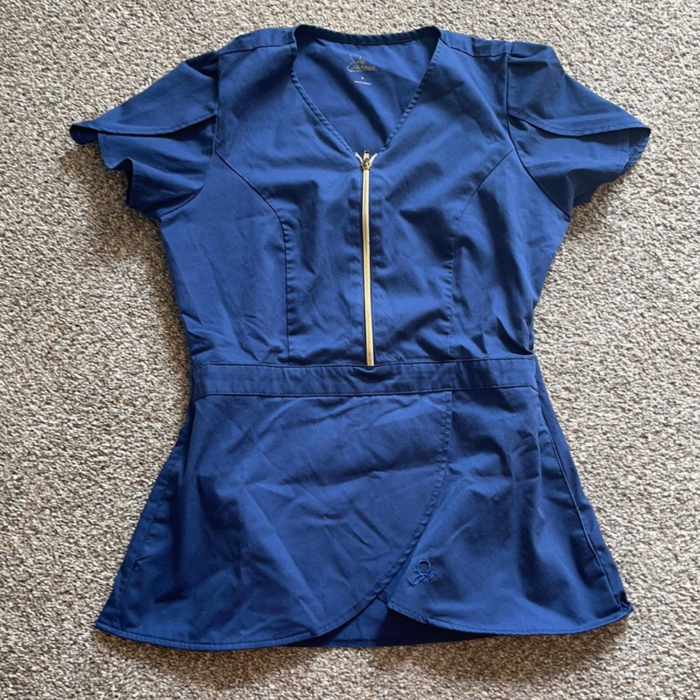 Jaanuu scrub top
